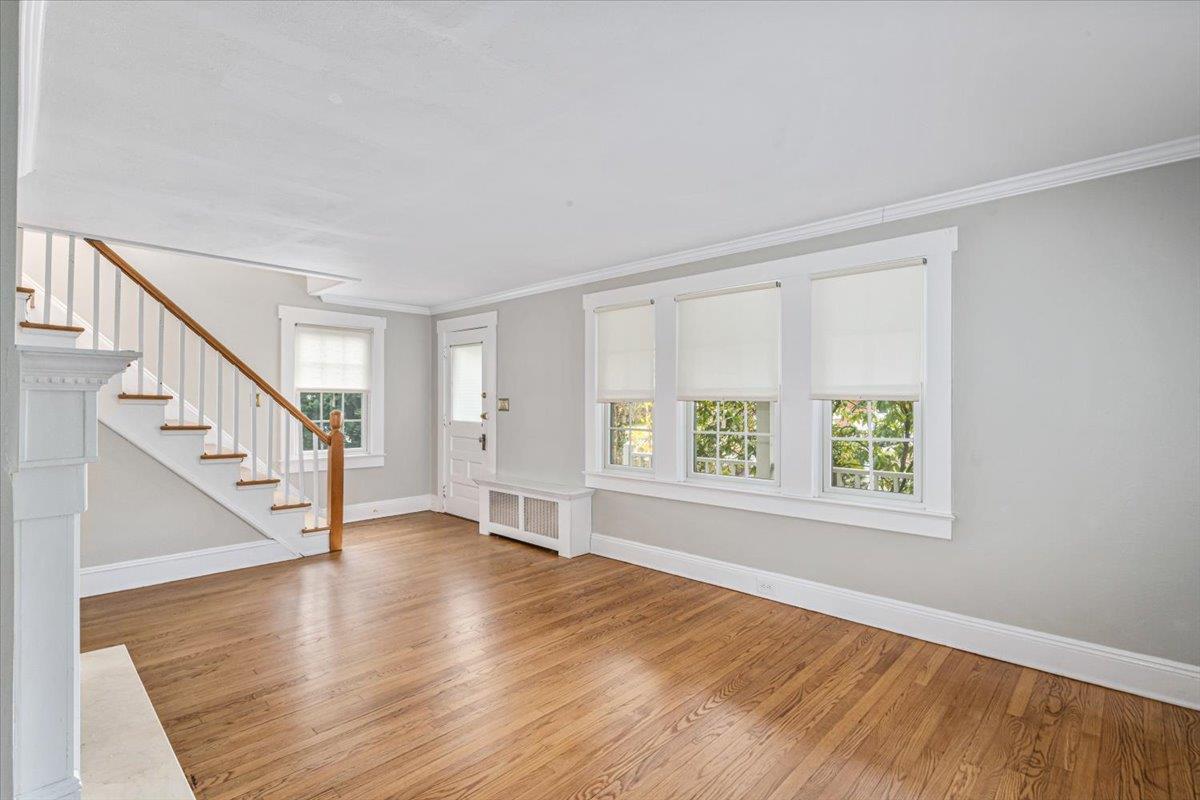 16 Egypt Lane