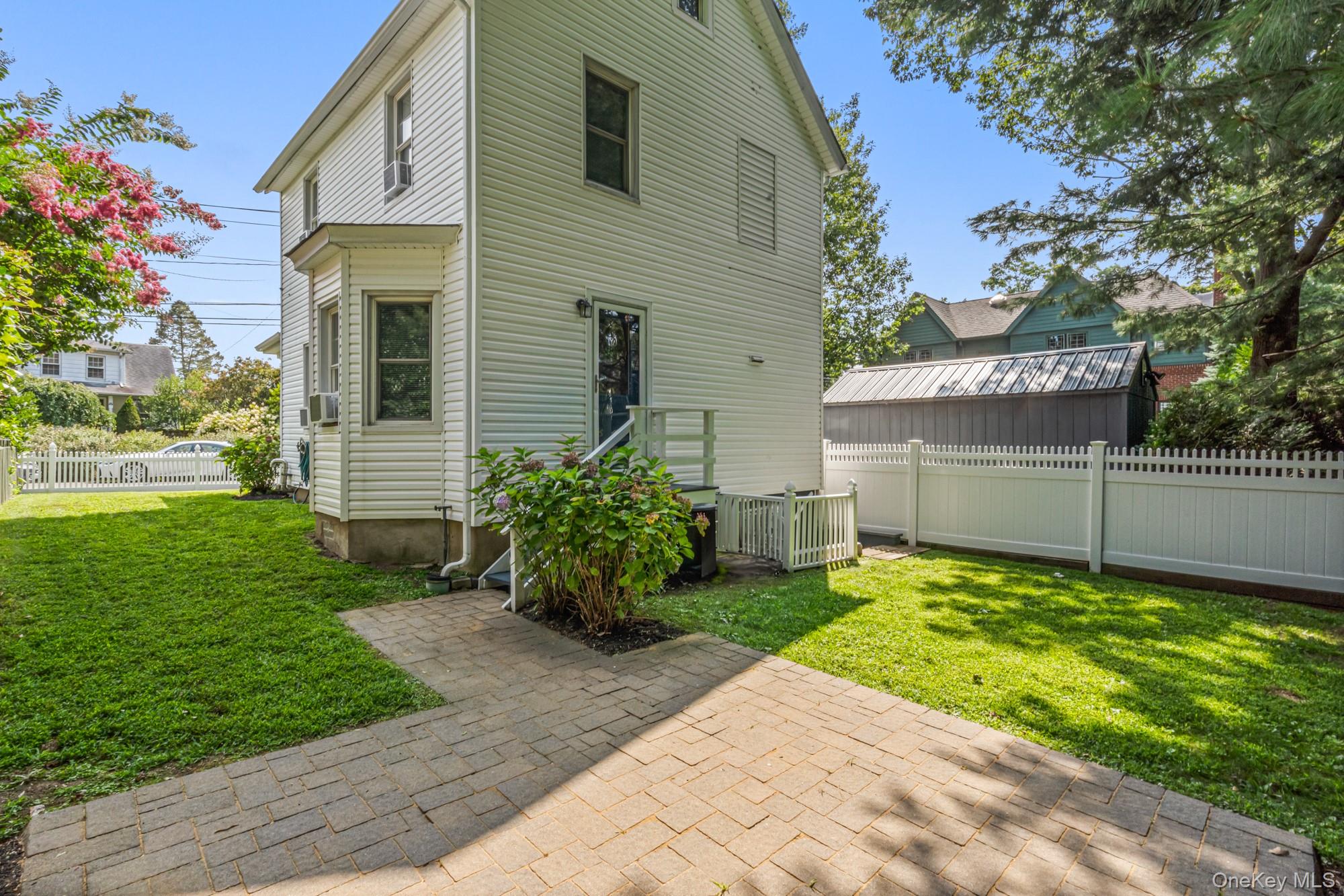 9 Underhill Avenue