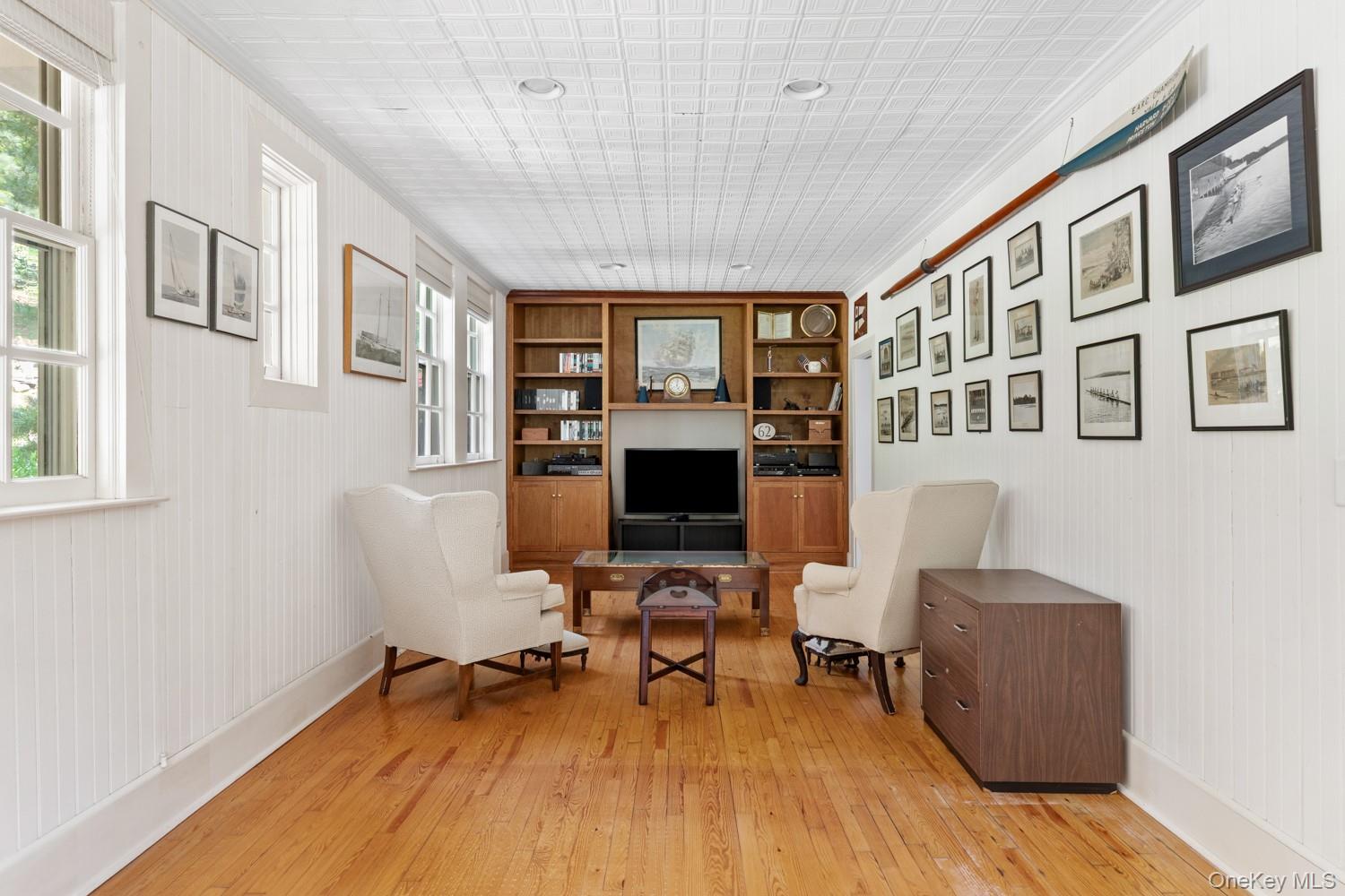 62 Cove Neck Road