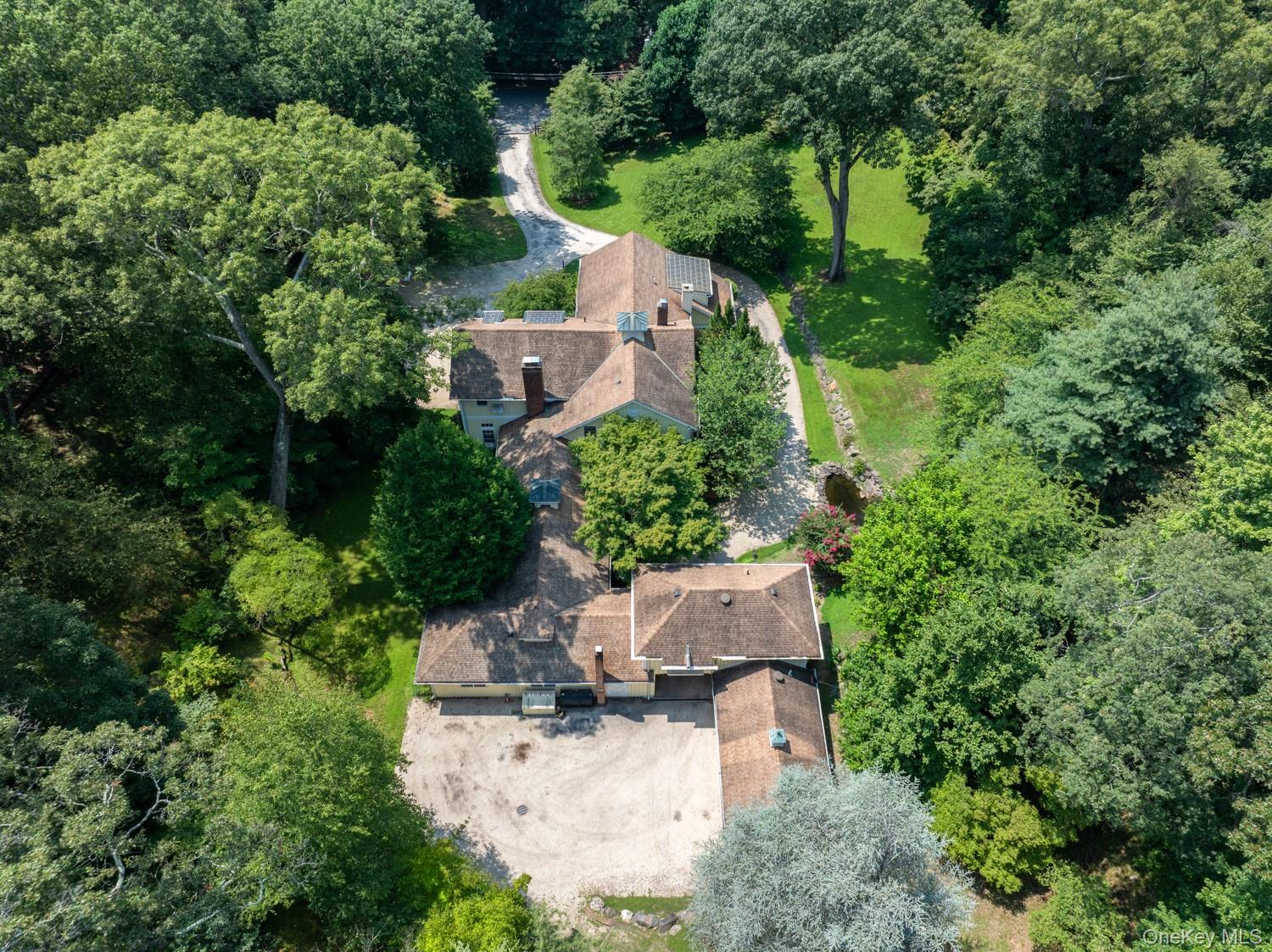 62 Cove Neck Road