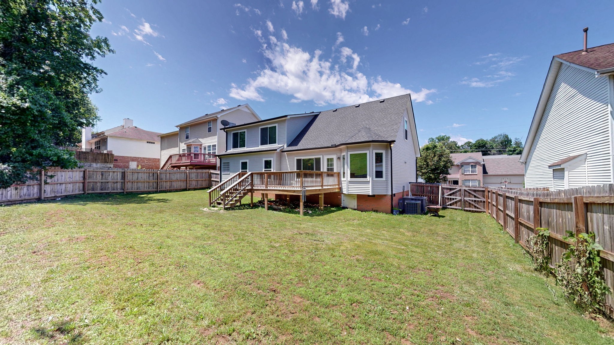 3013 Harbor Lights Dr