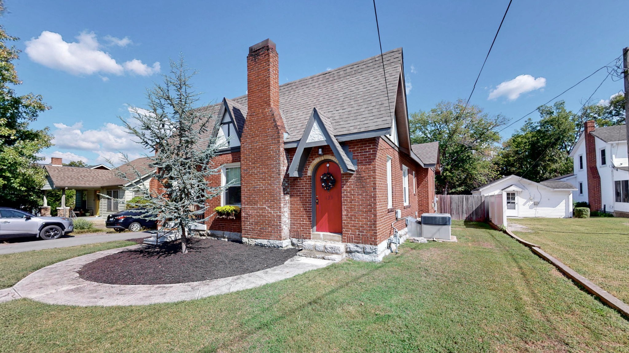 123 N Hatton Ave