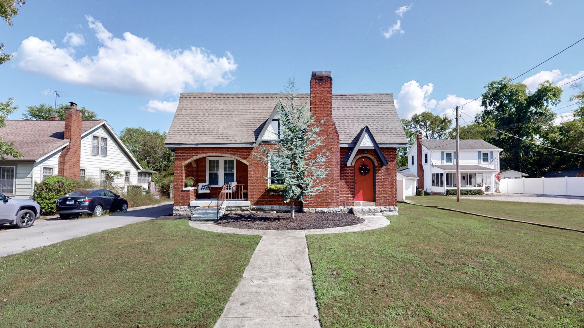123 N Hatton Ave
