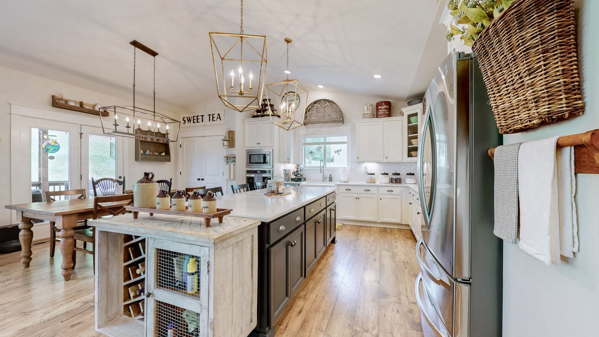 9003 Grayson Cir