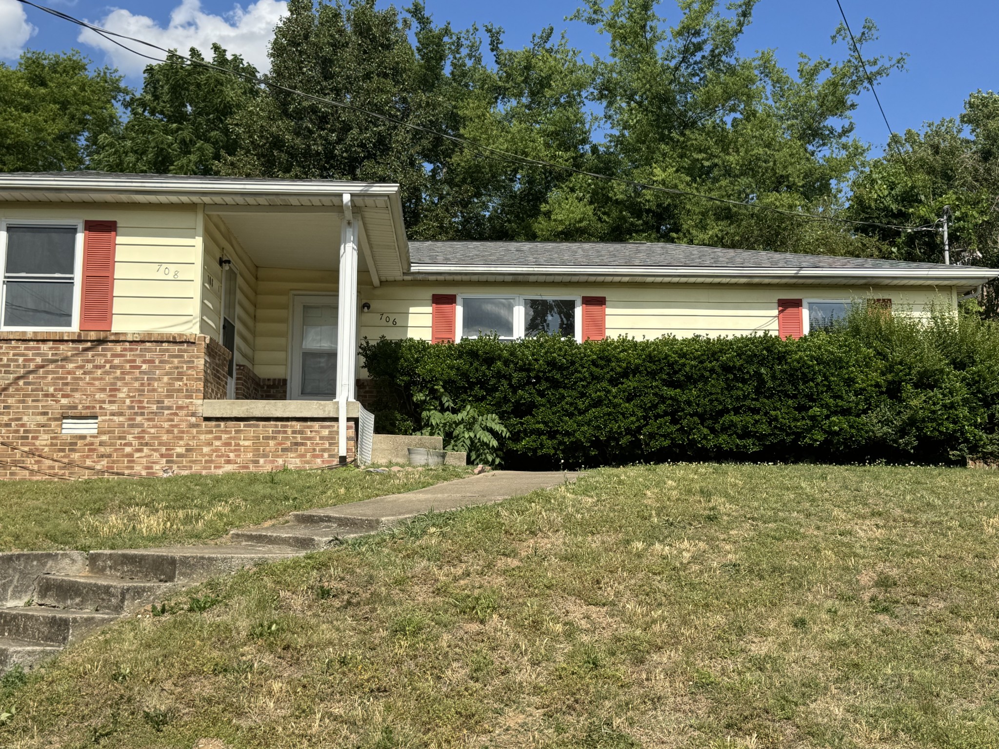 706 Linden Green Dr