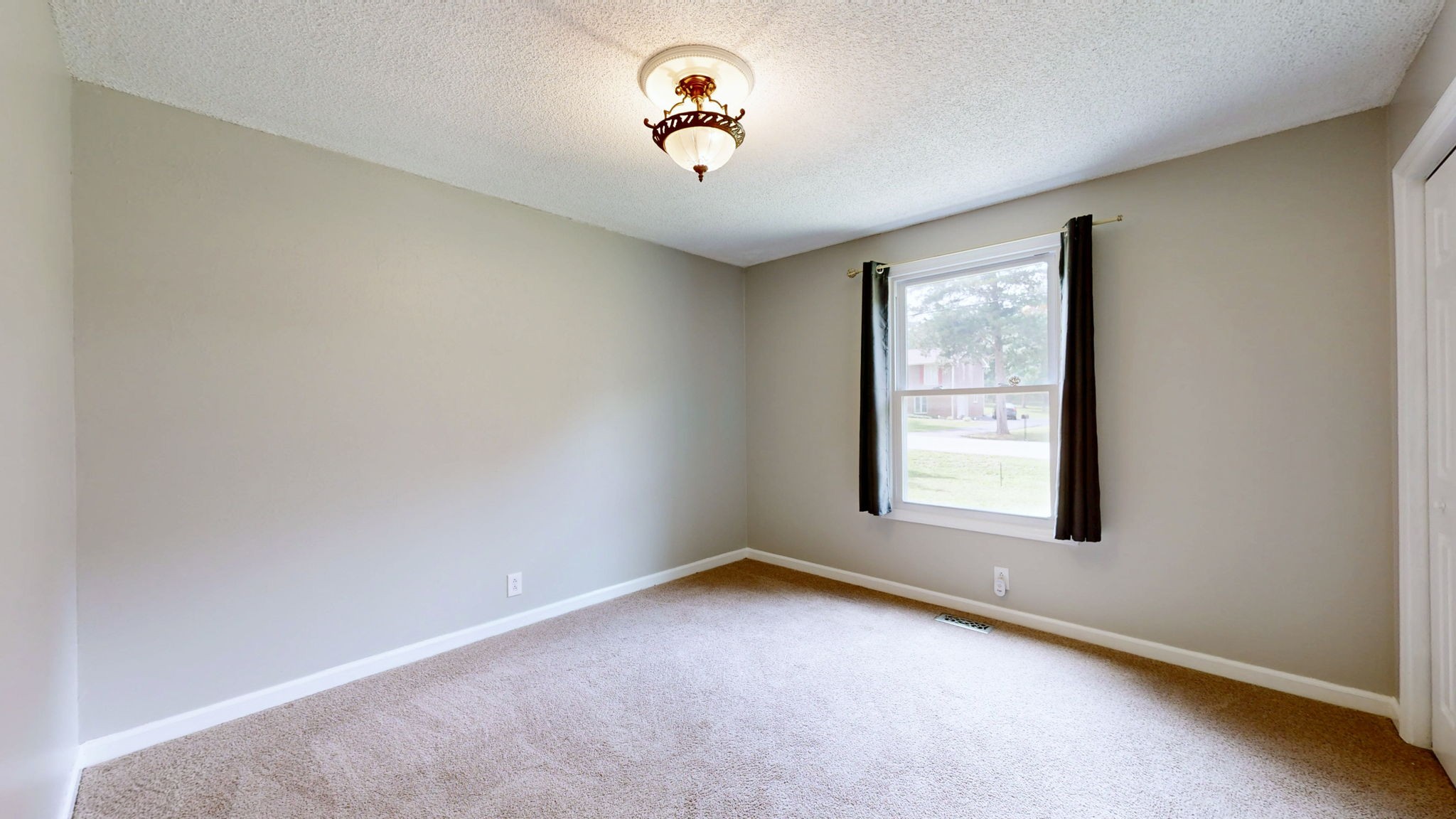 121 Spring Cir