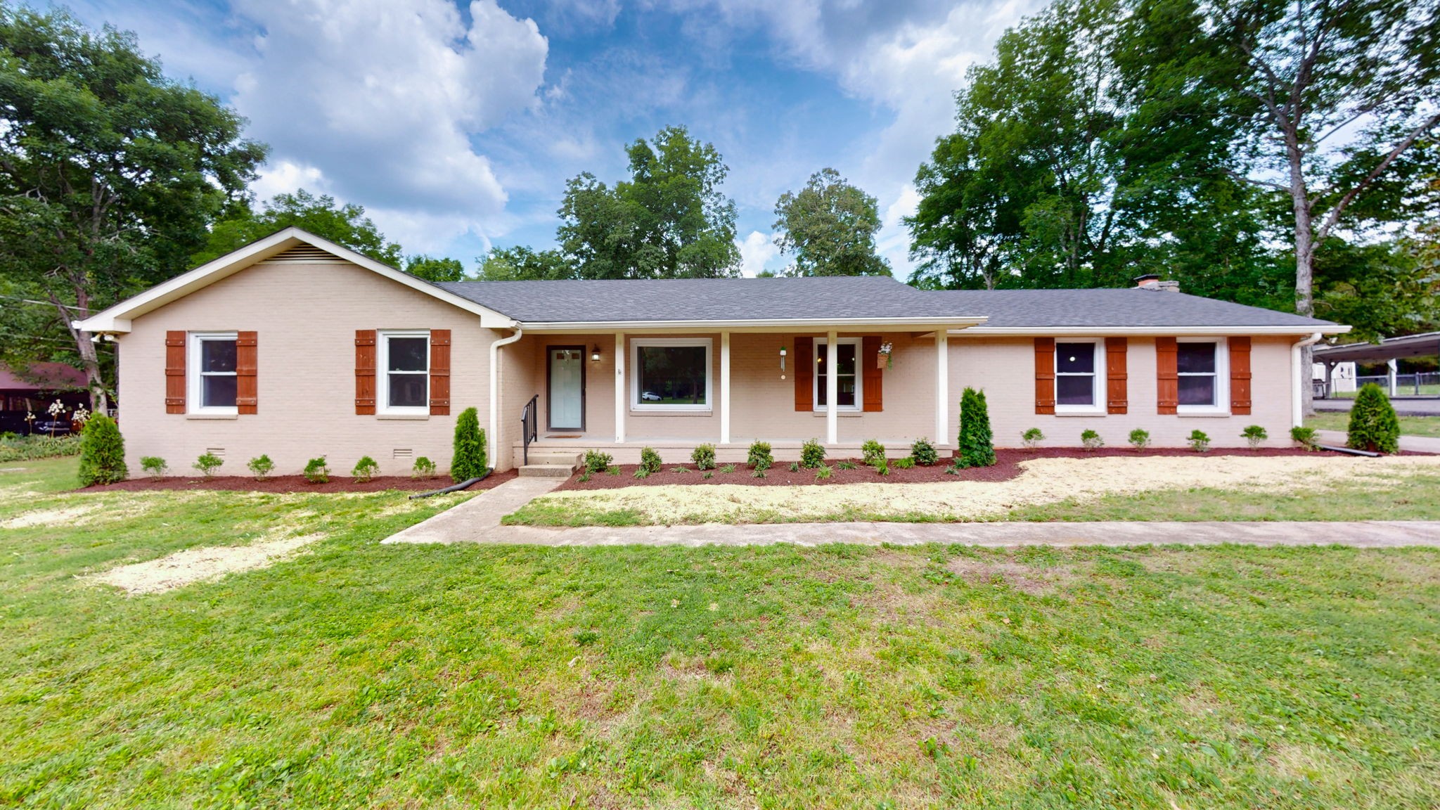 121 Spring Cir