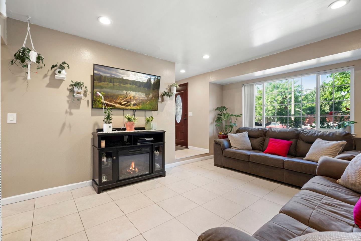 1737 Crucero DR