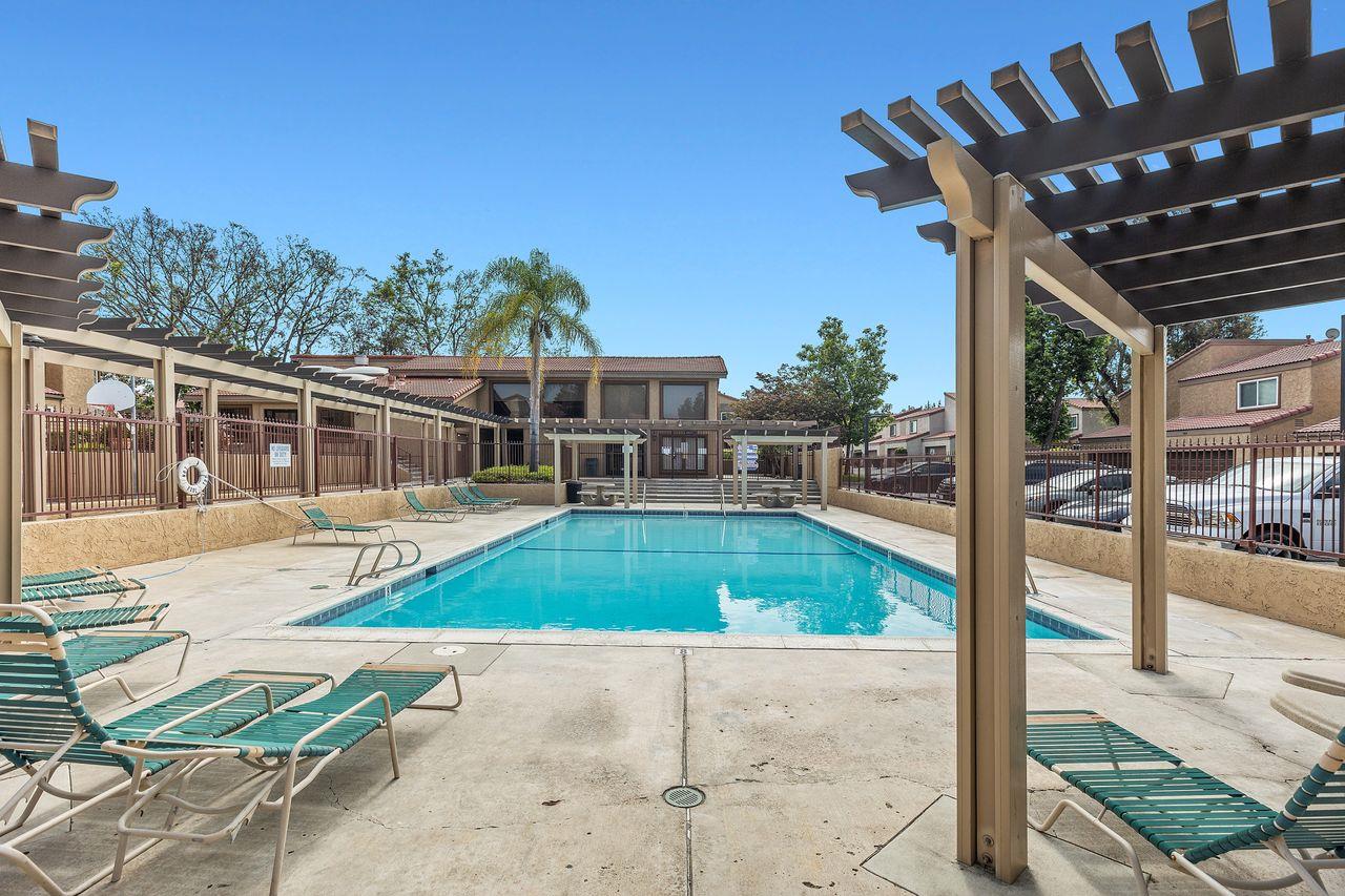 1433 Vista Grande 114