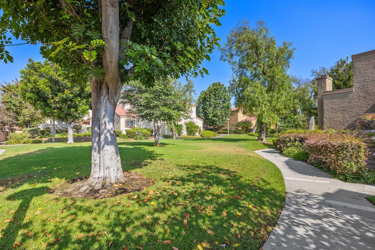 1433 Vista Grande 114