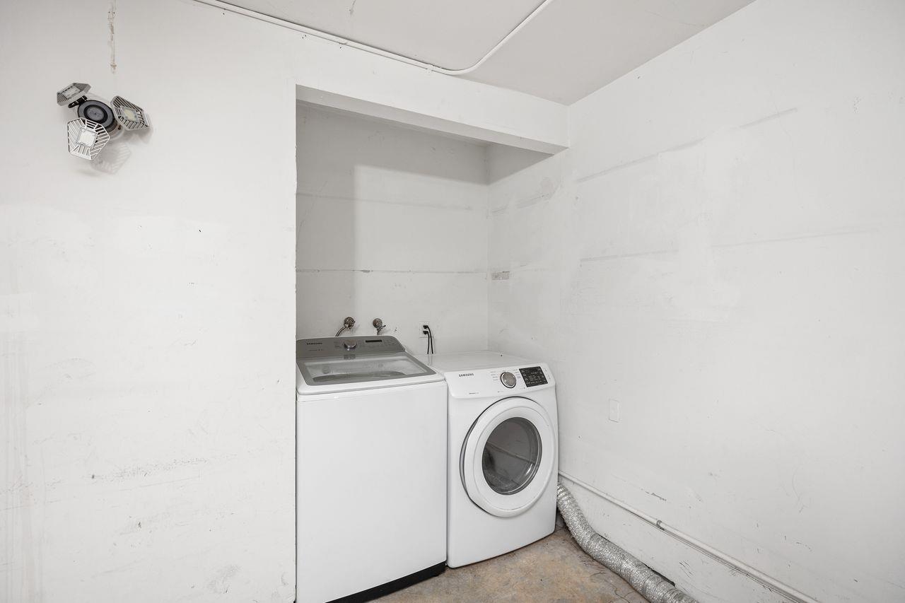 1433 Vista Grande 114