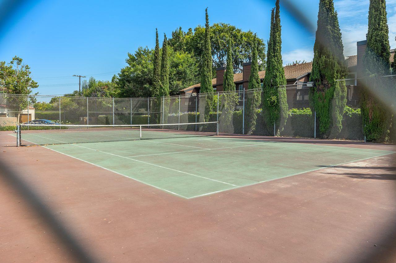 1433 Vista Grande 114