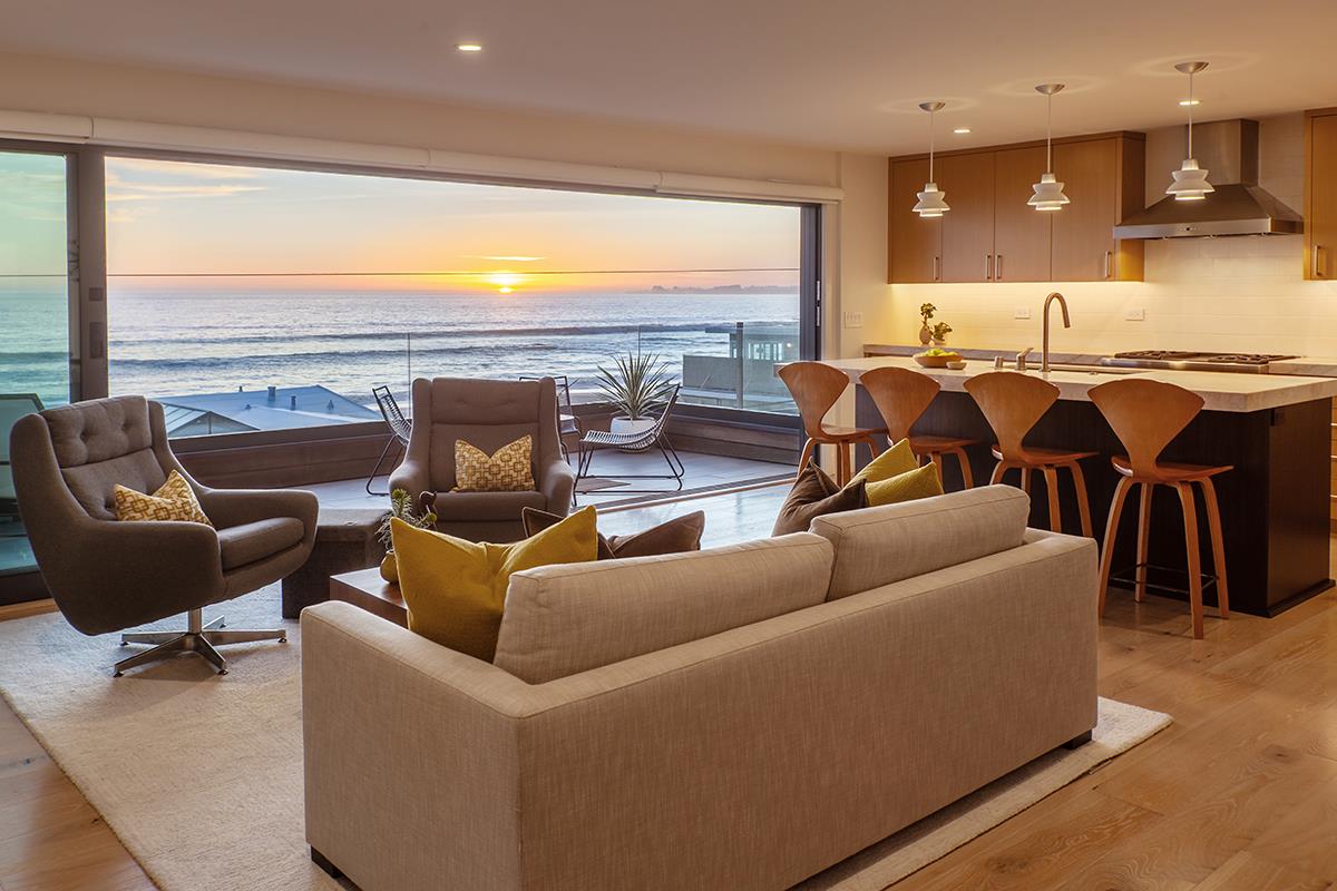 544 Beach DR
