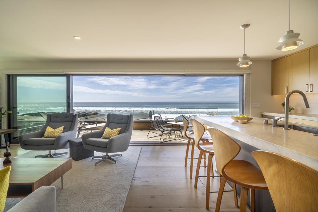 544 Beach DR