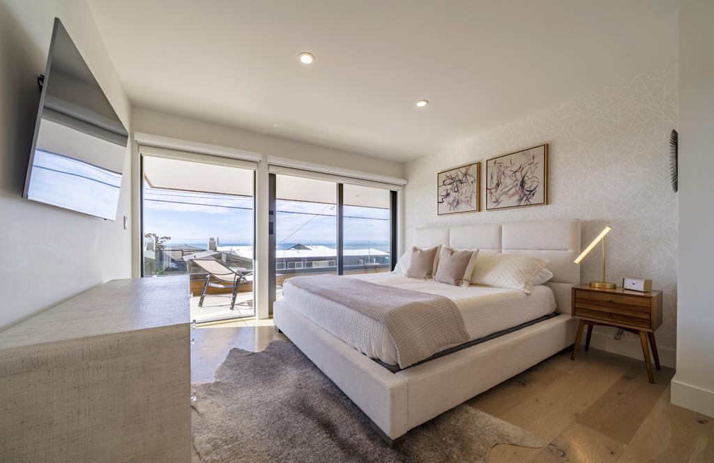 544 Beach DR