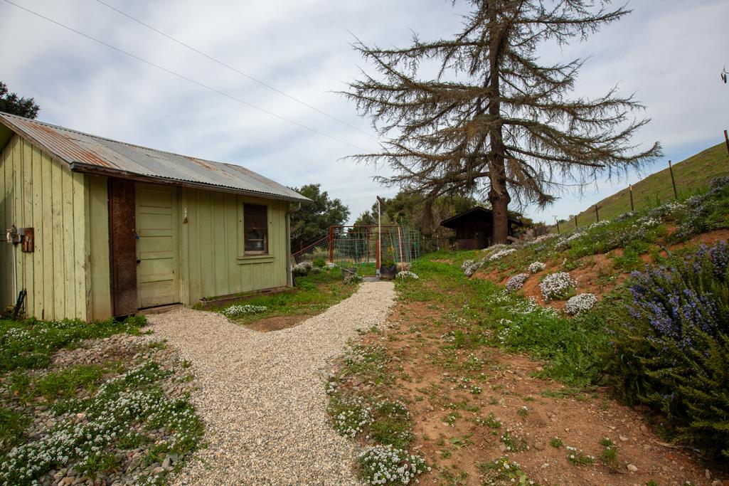 820 Comstock RD