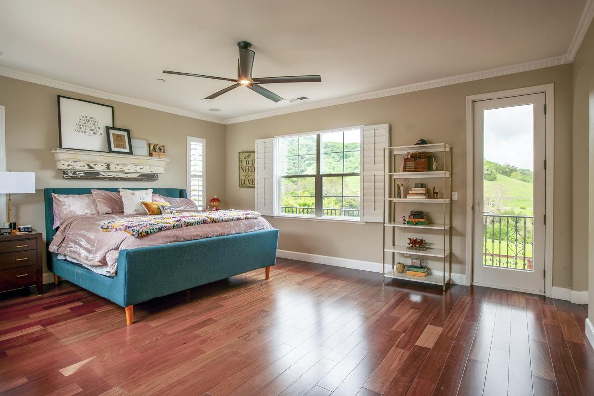 6050 Winged Foot Dr, Gilroy, CA 95020