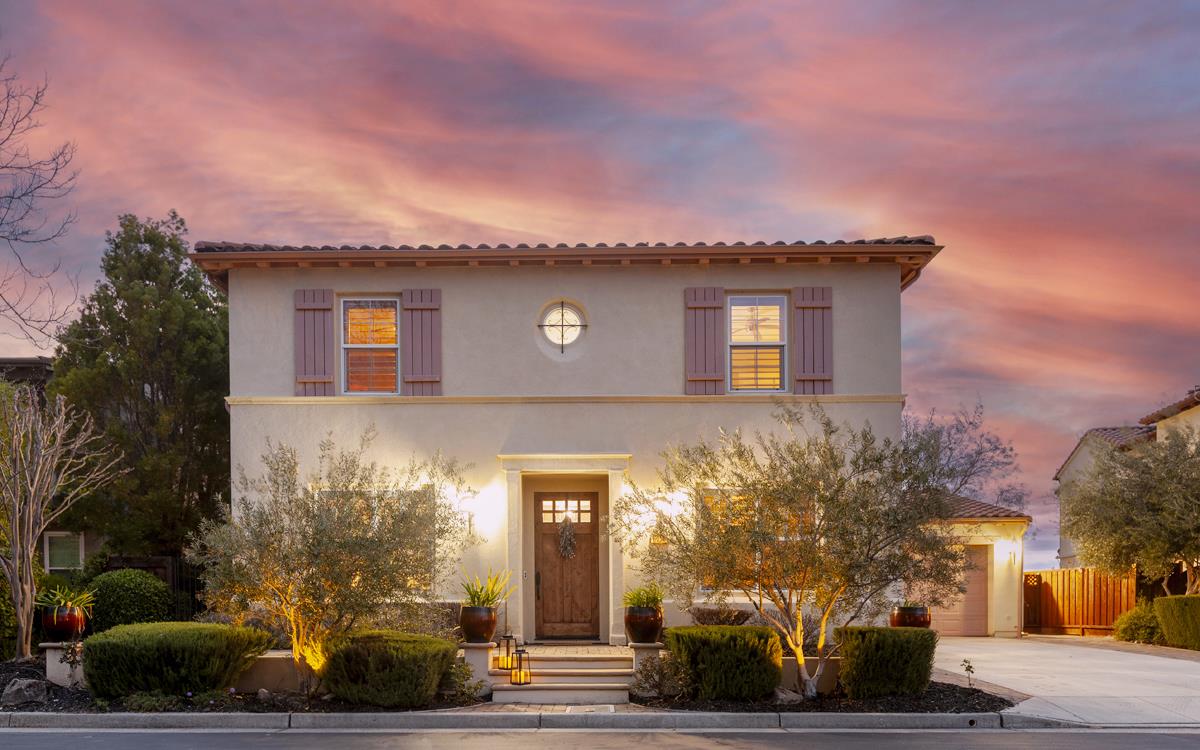 6050 Winged Foot Dr, Gilroy, CA 95020