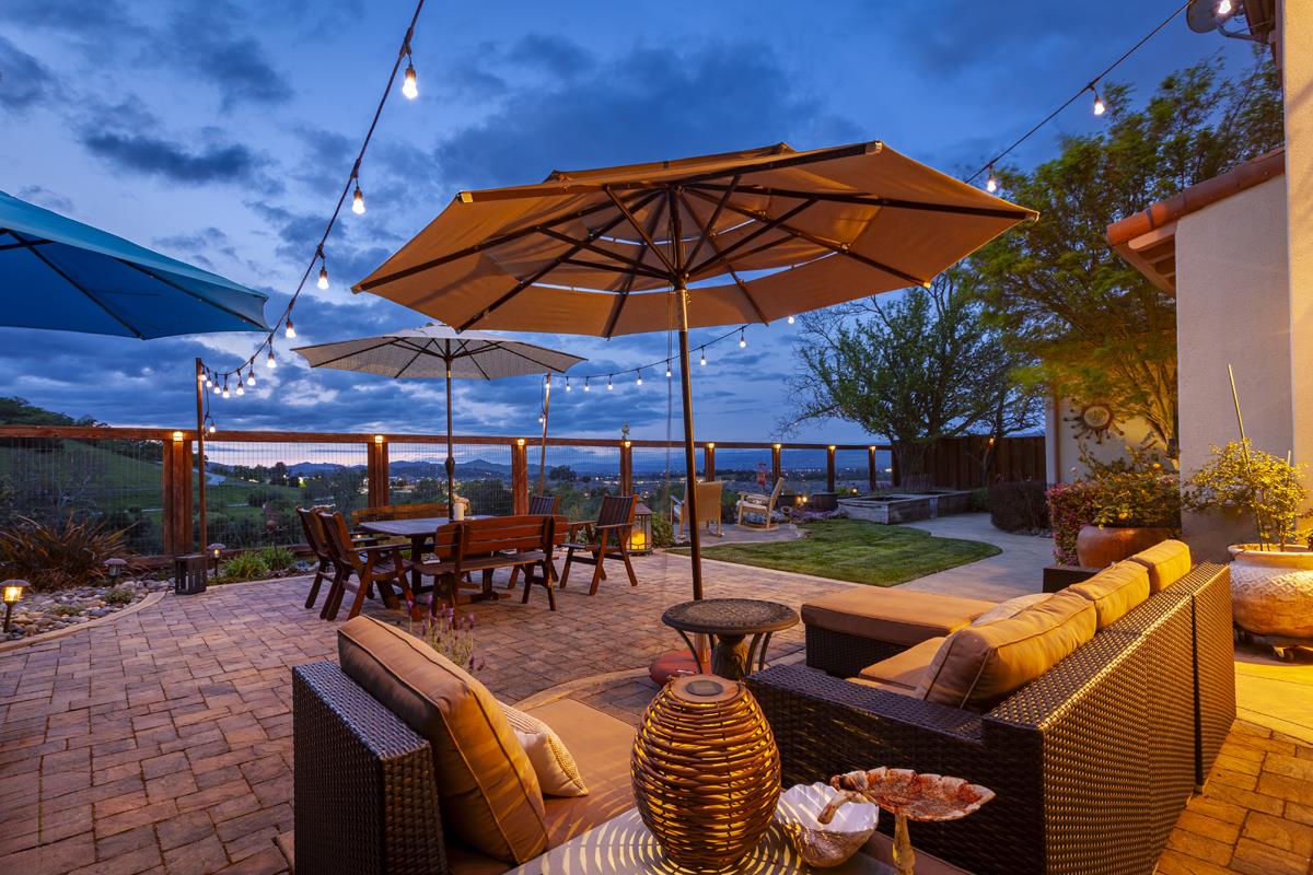 6050 Winged Foot Dr, Gilroy, CA 95020