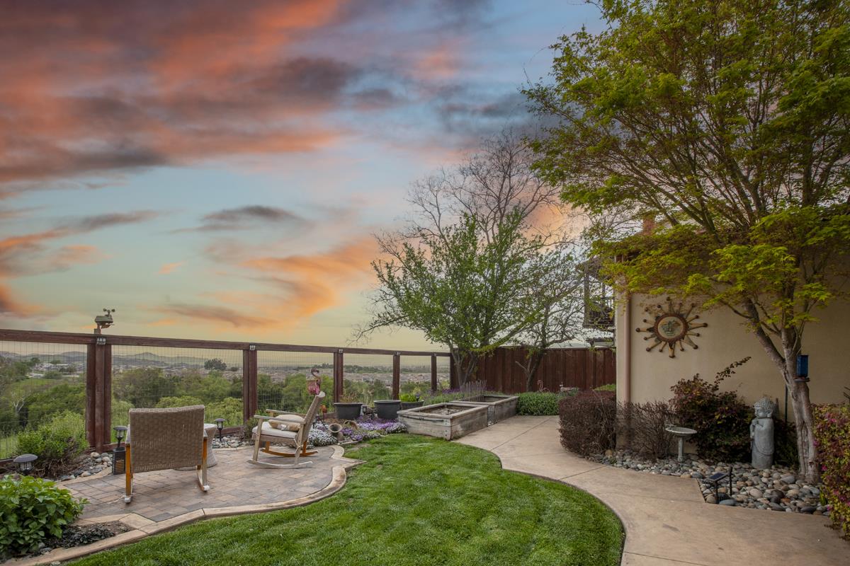 6050 Winged Foot Dr, Gilroy, CA 95020