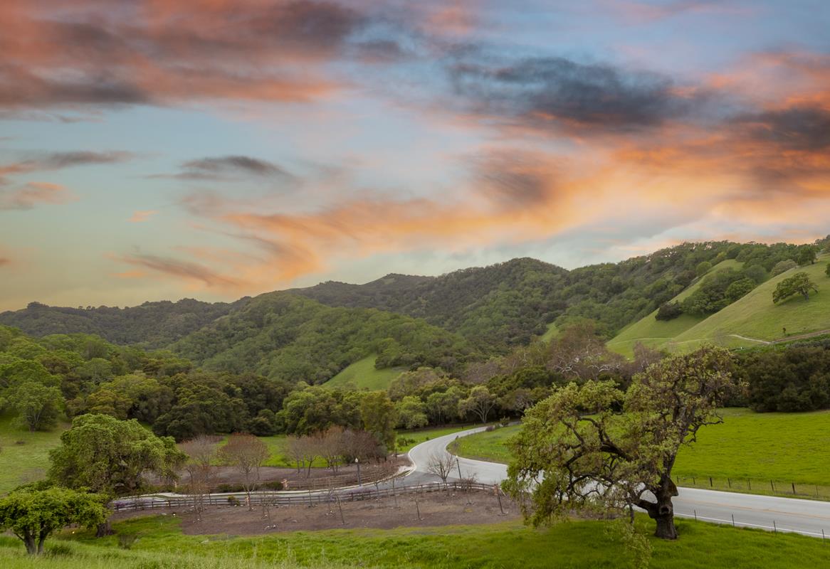 6050 Winged Foot Dr, Gilroy, CA 95020