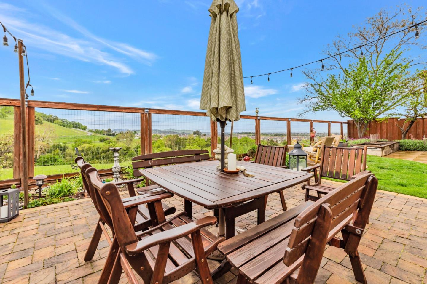 6050 Winged Foot Dr, Gilroy, CA 95020