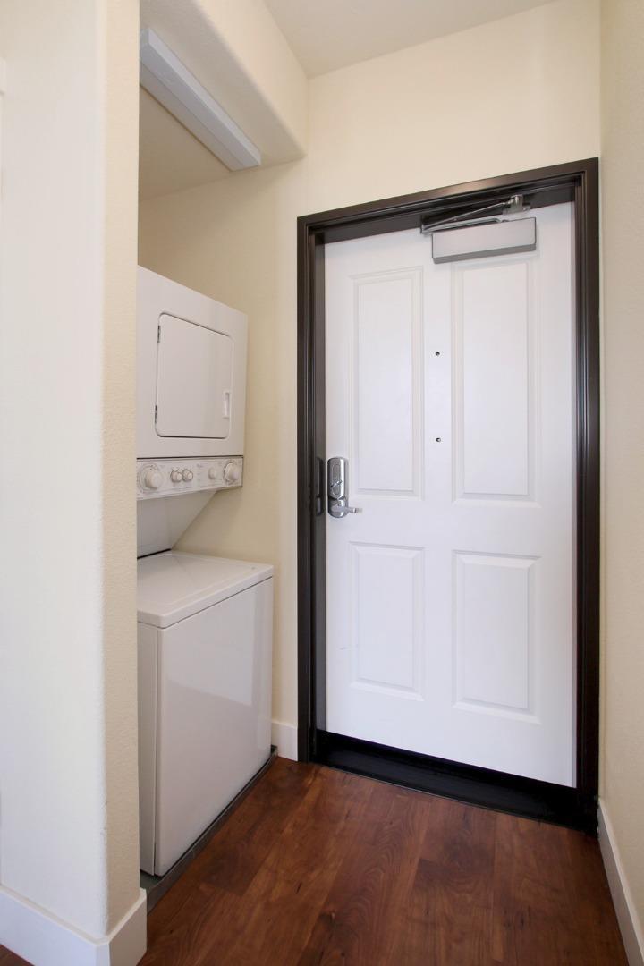 224 Laurel Street A304