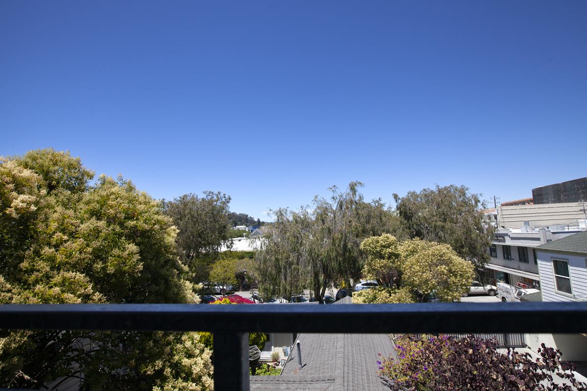 224 Laurel Street A304