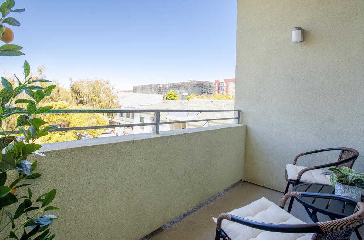 224 Laurel Street A304