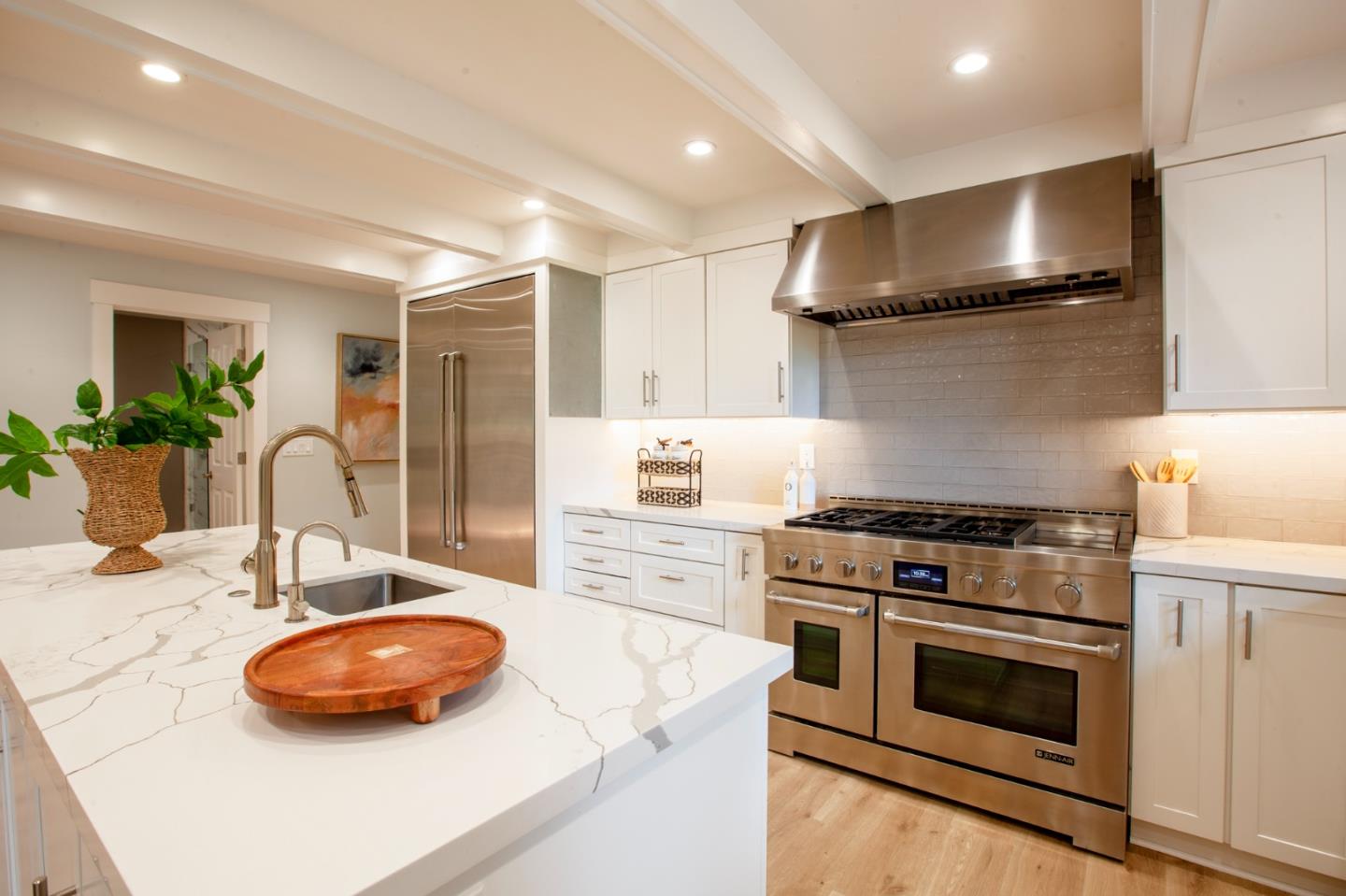 13945 Vista Regina