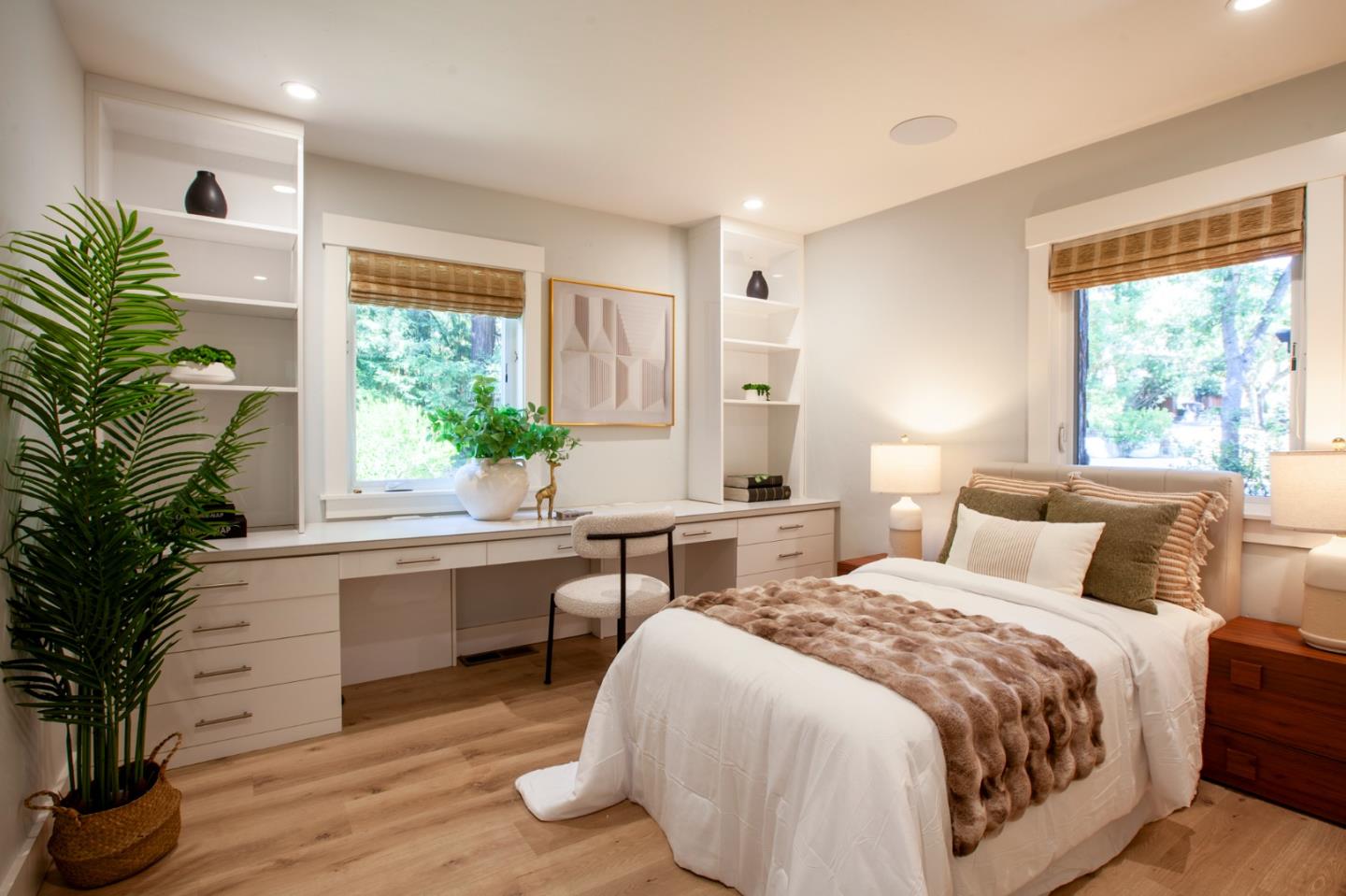 13945 Vista Regina