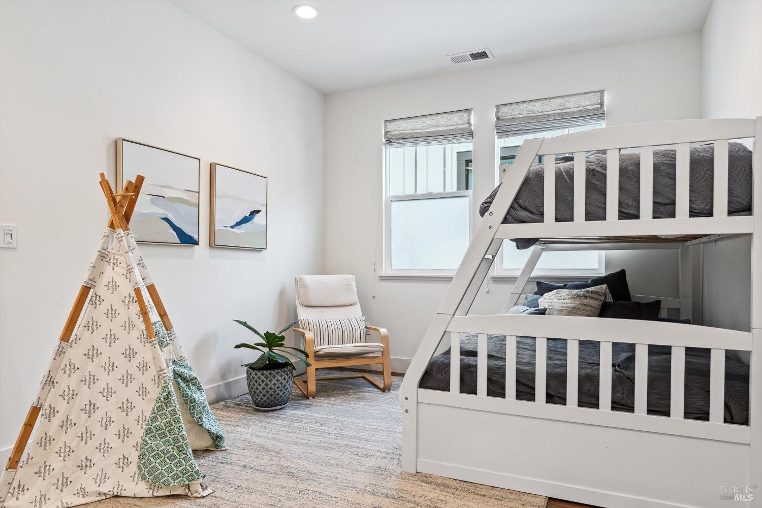 1605 Winding Creek Way