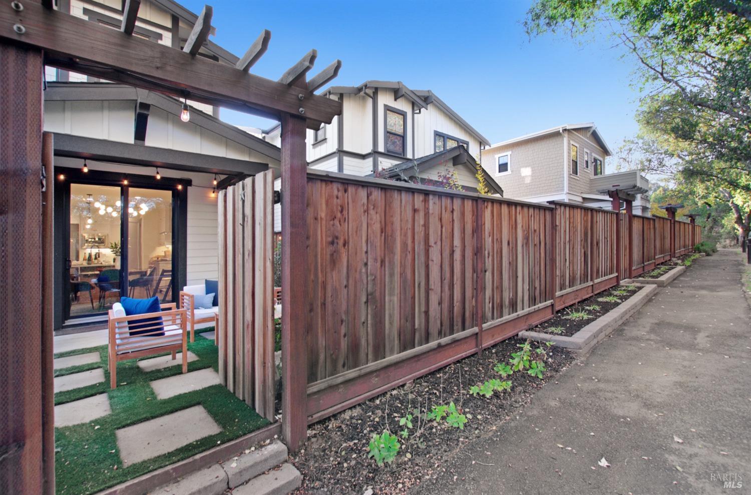 1605 Winding Creek Way