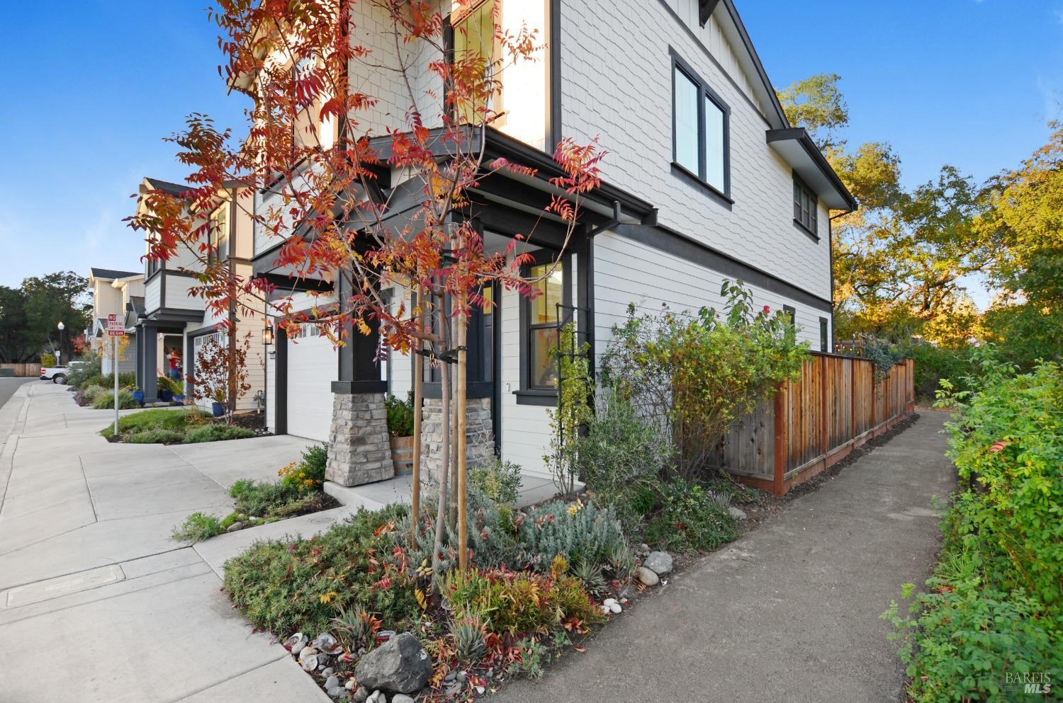 1605 Winding Creek Way