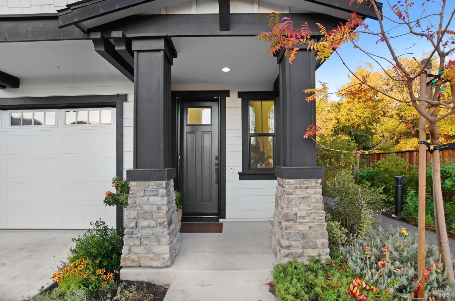 1605 Winding Creek Way