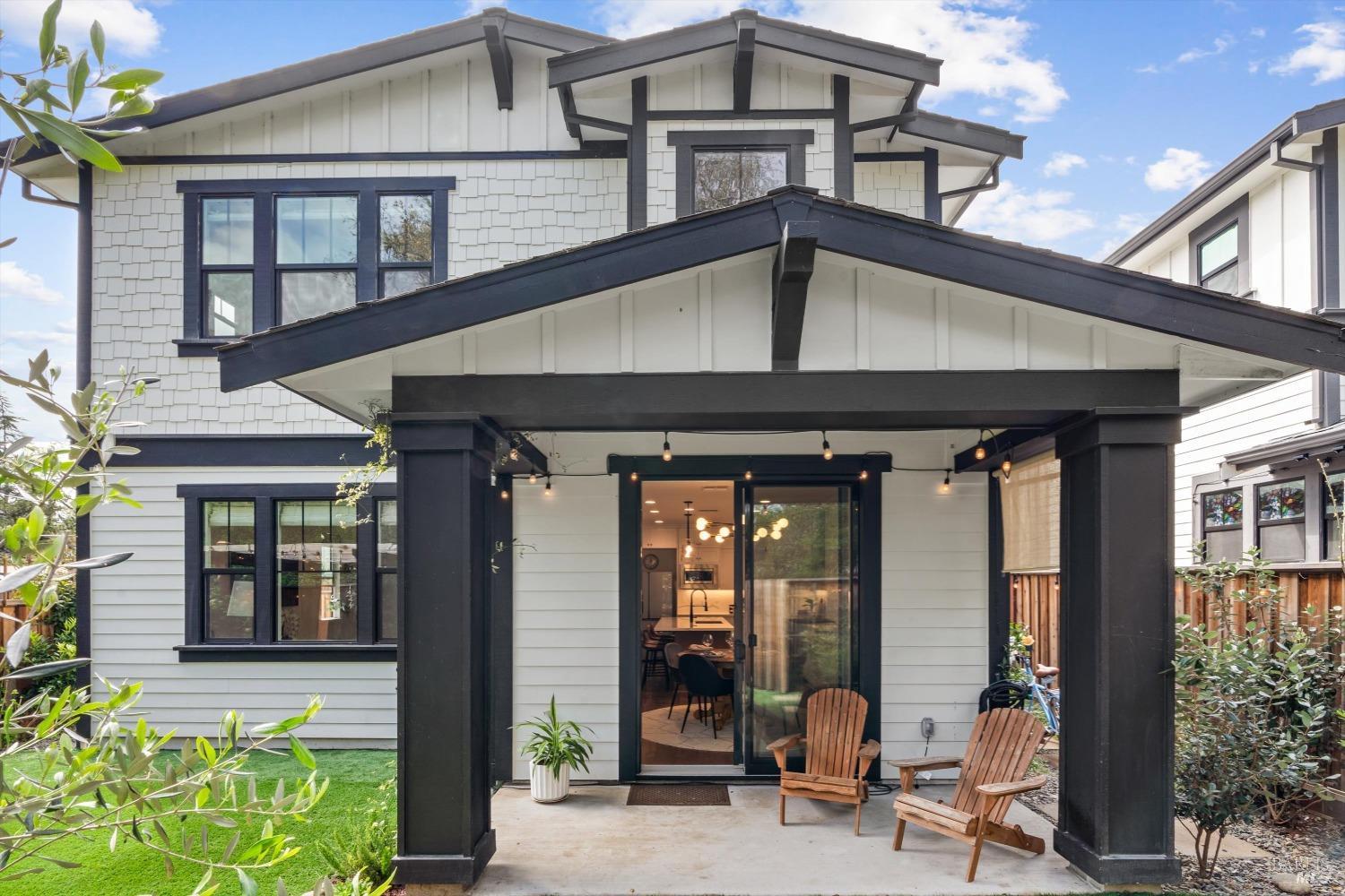 1605 Winding Creek Way