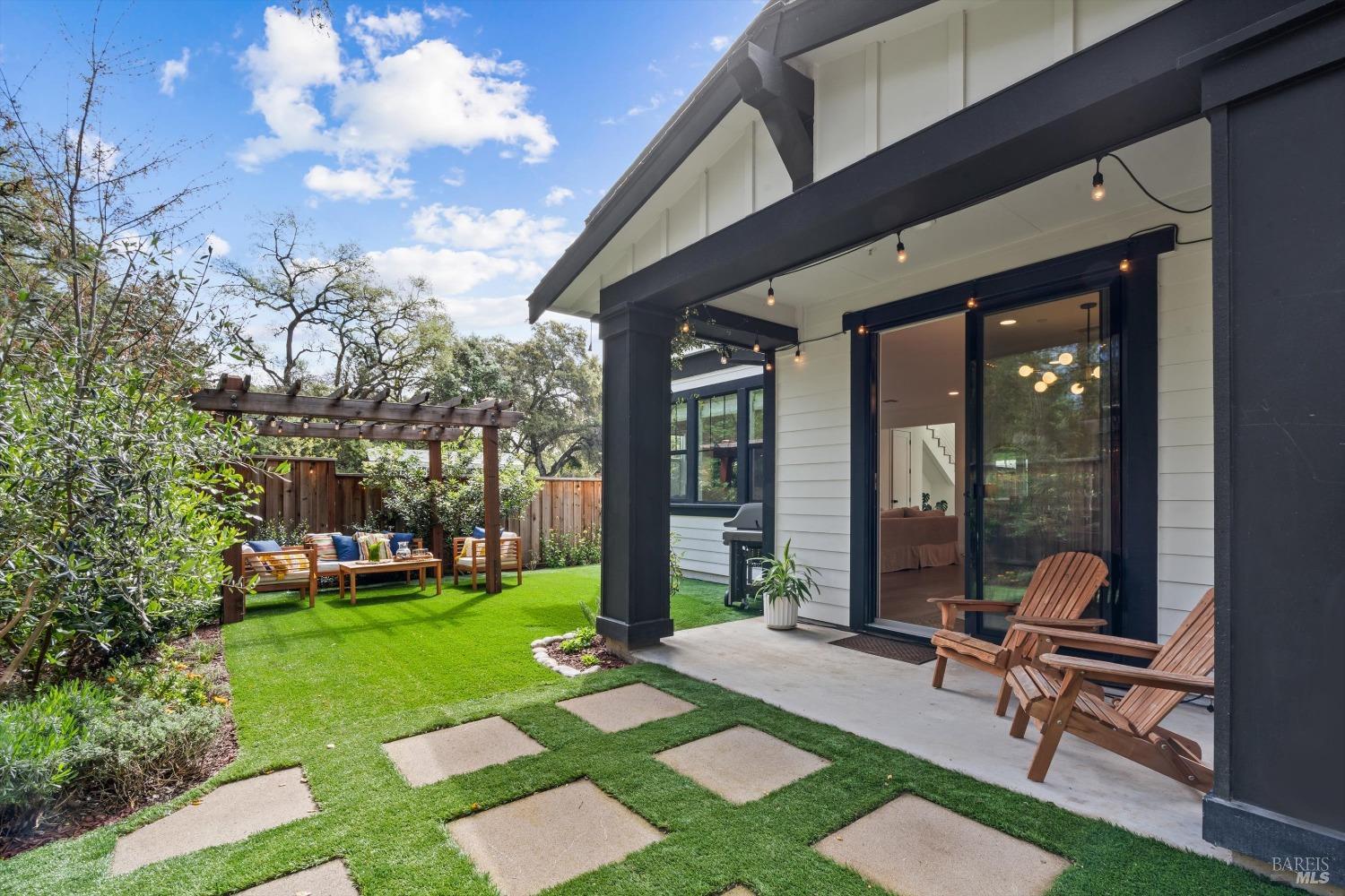 1605 Winding Creek Way