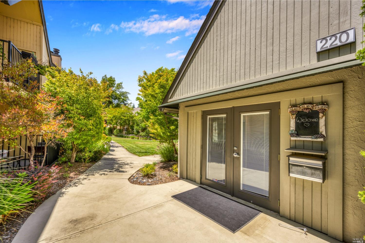 218 Foss Creek Cir #A