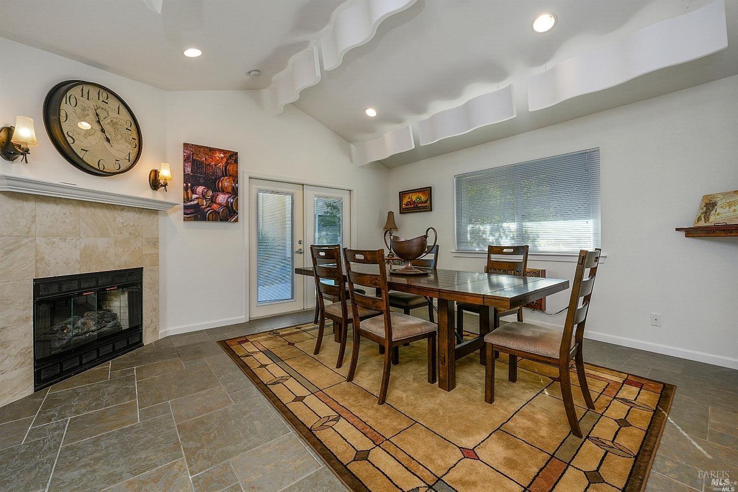 218 Foss Creek Cir #A