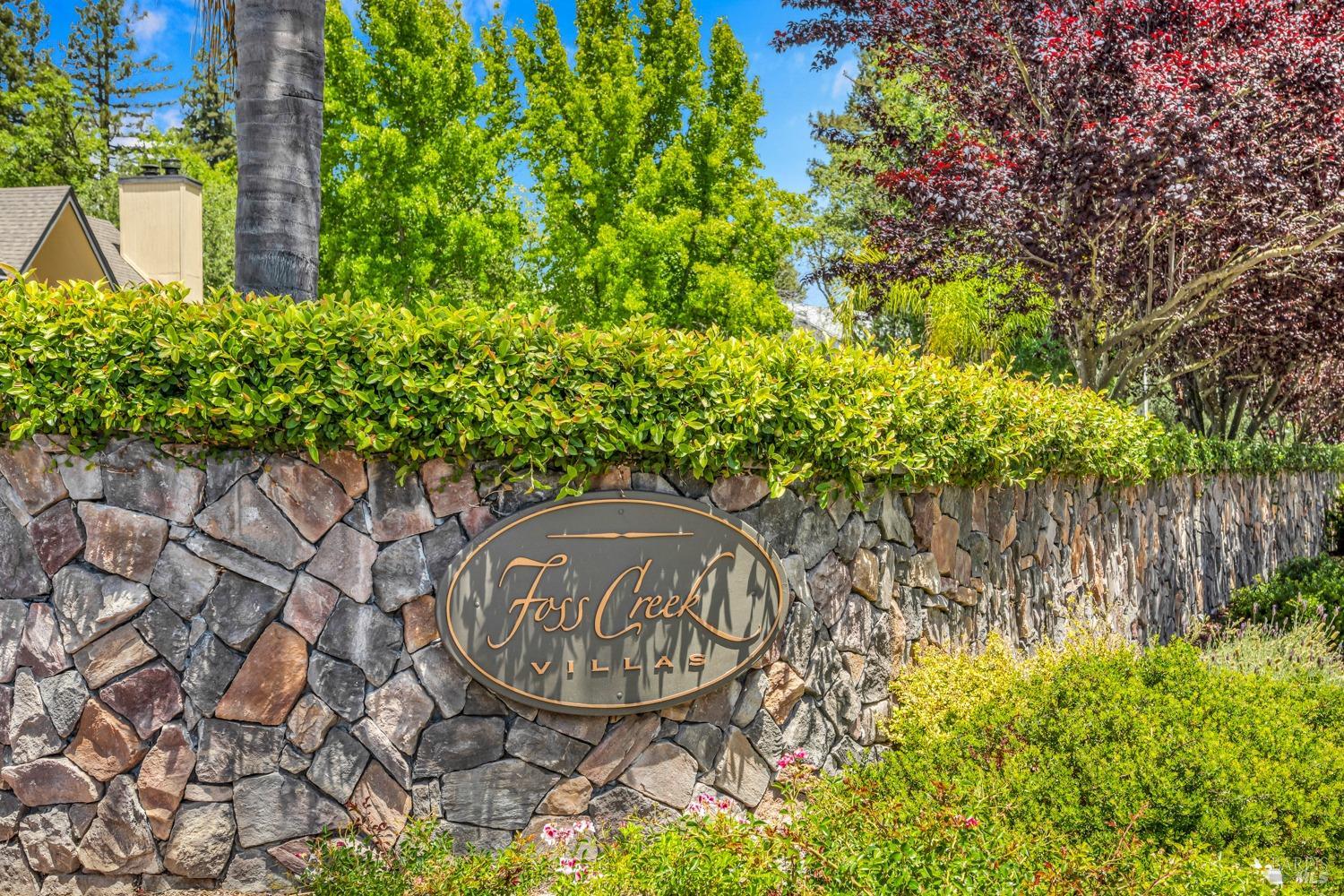 218 Foss Creek Cir #A