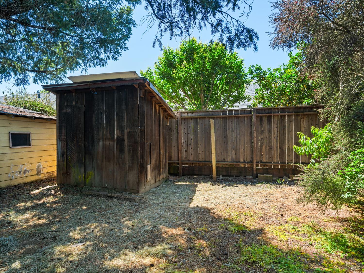 442 Piper St