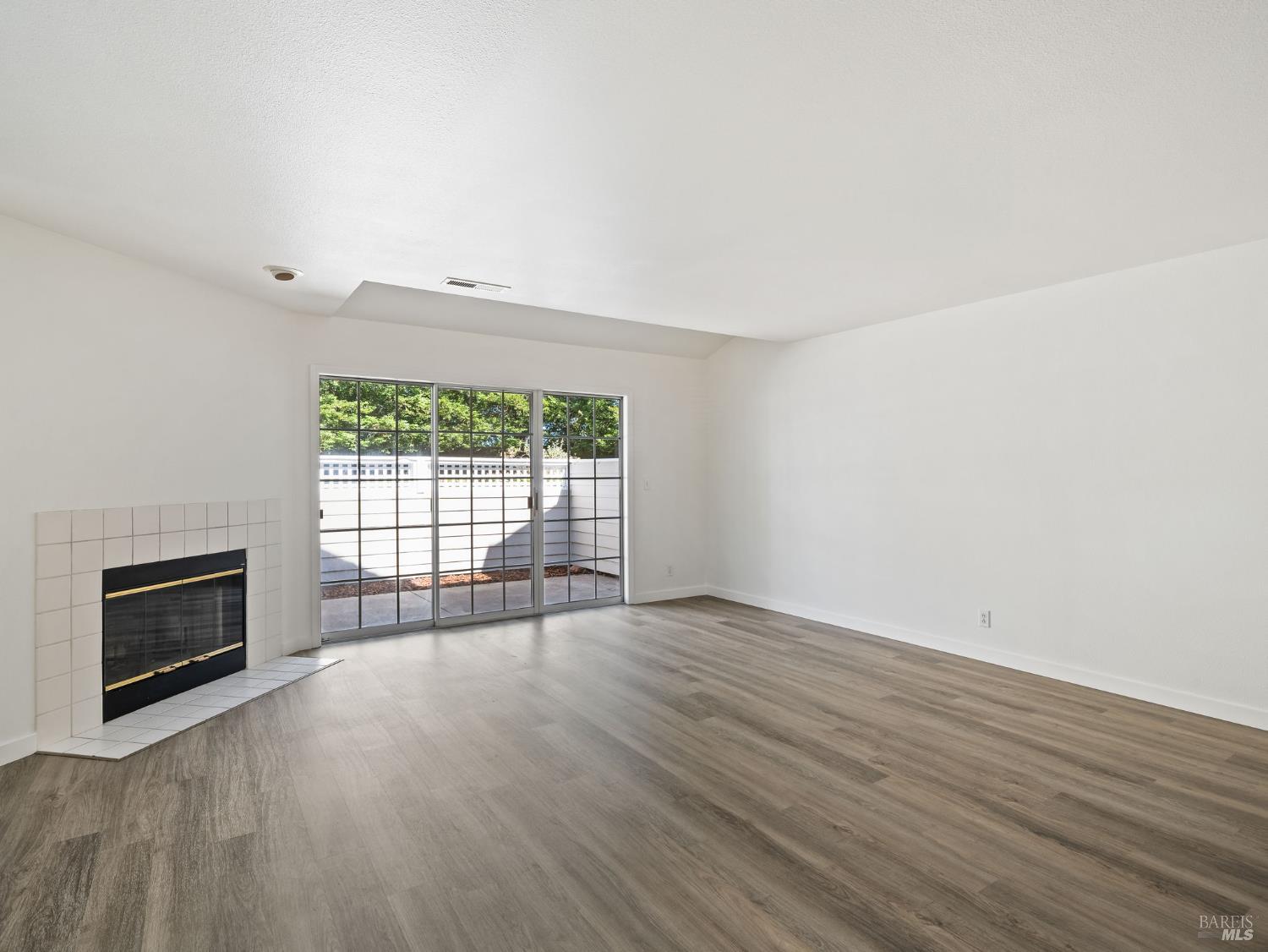 751 W Jasmine Cir