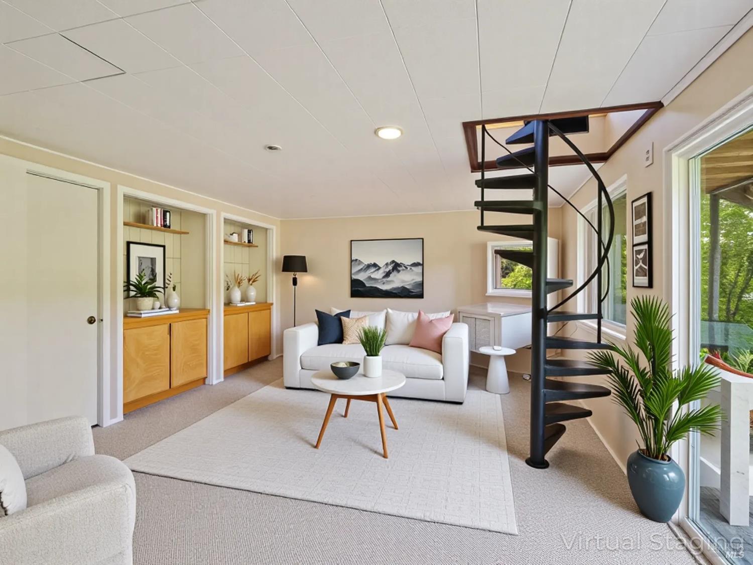 2241 N Fitch Mountain Rd