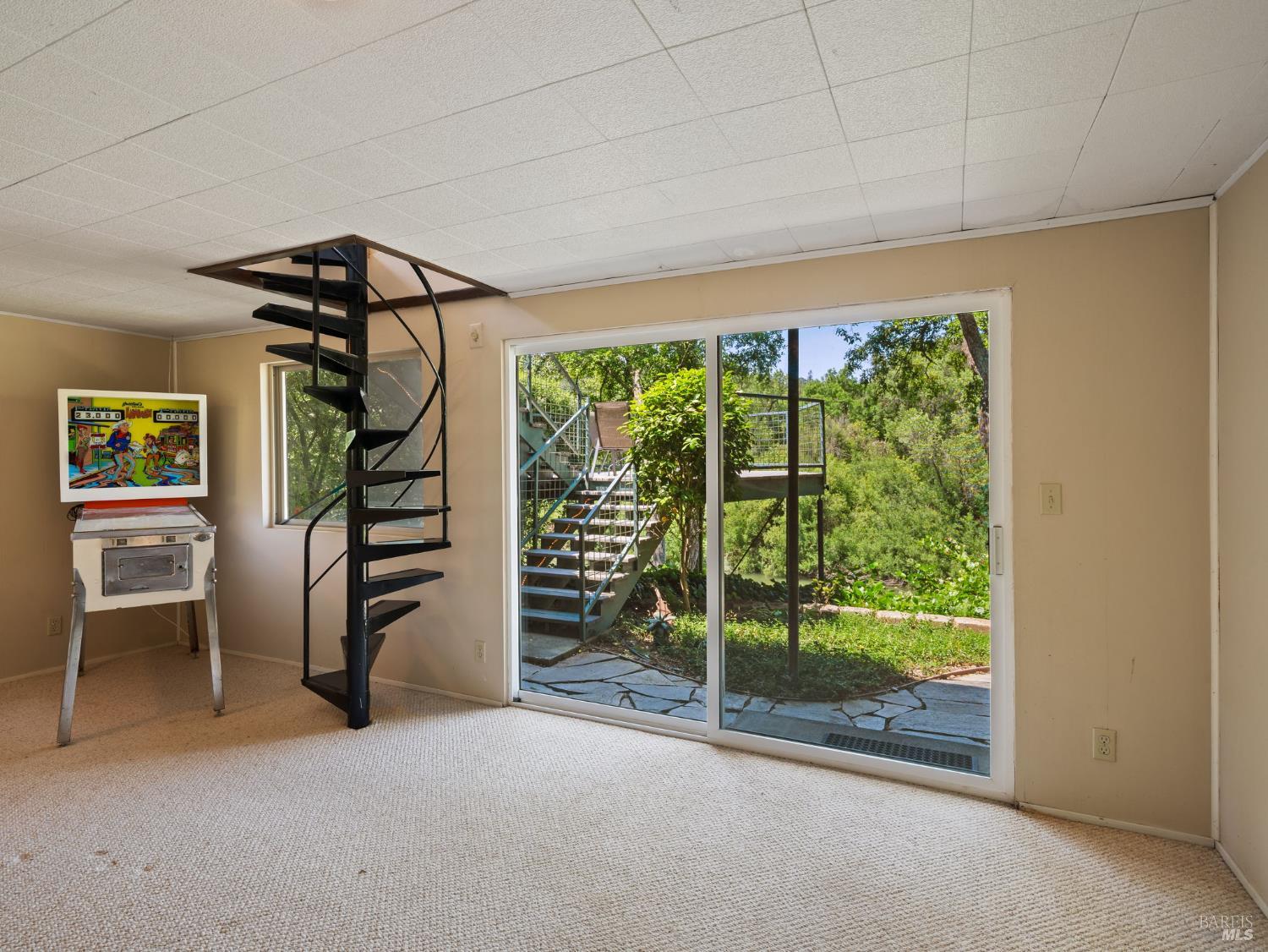 2241 N Fitch Mountain Rd