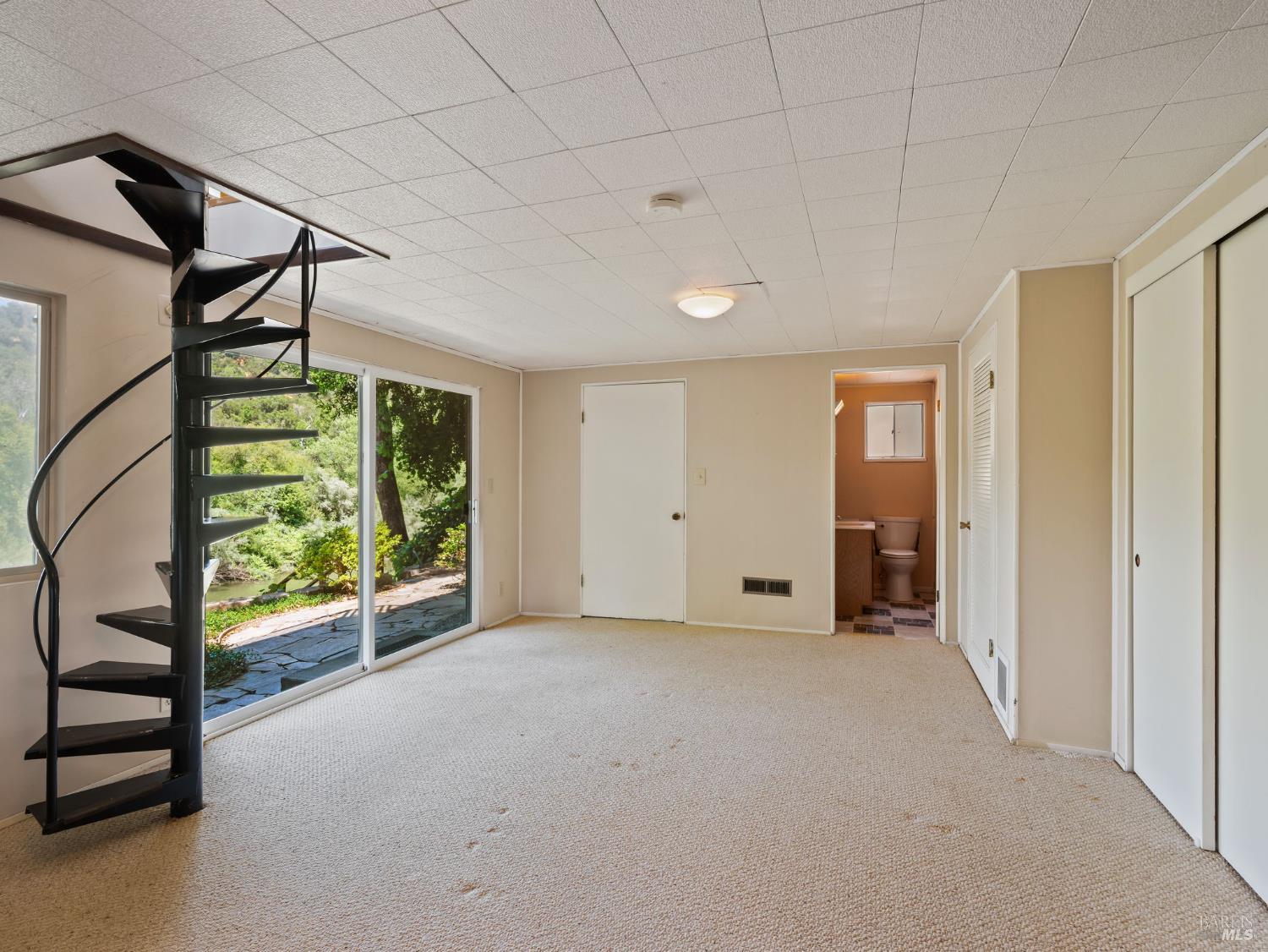 2241 N Fitch Mountain Rd