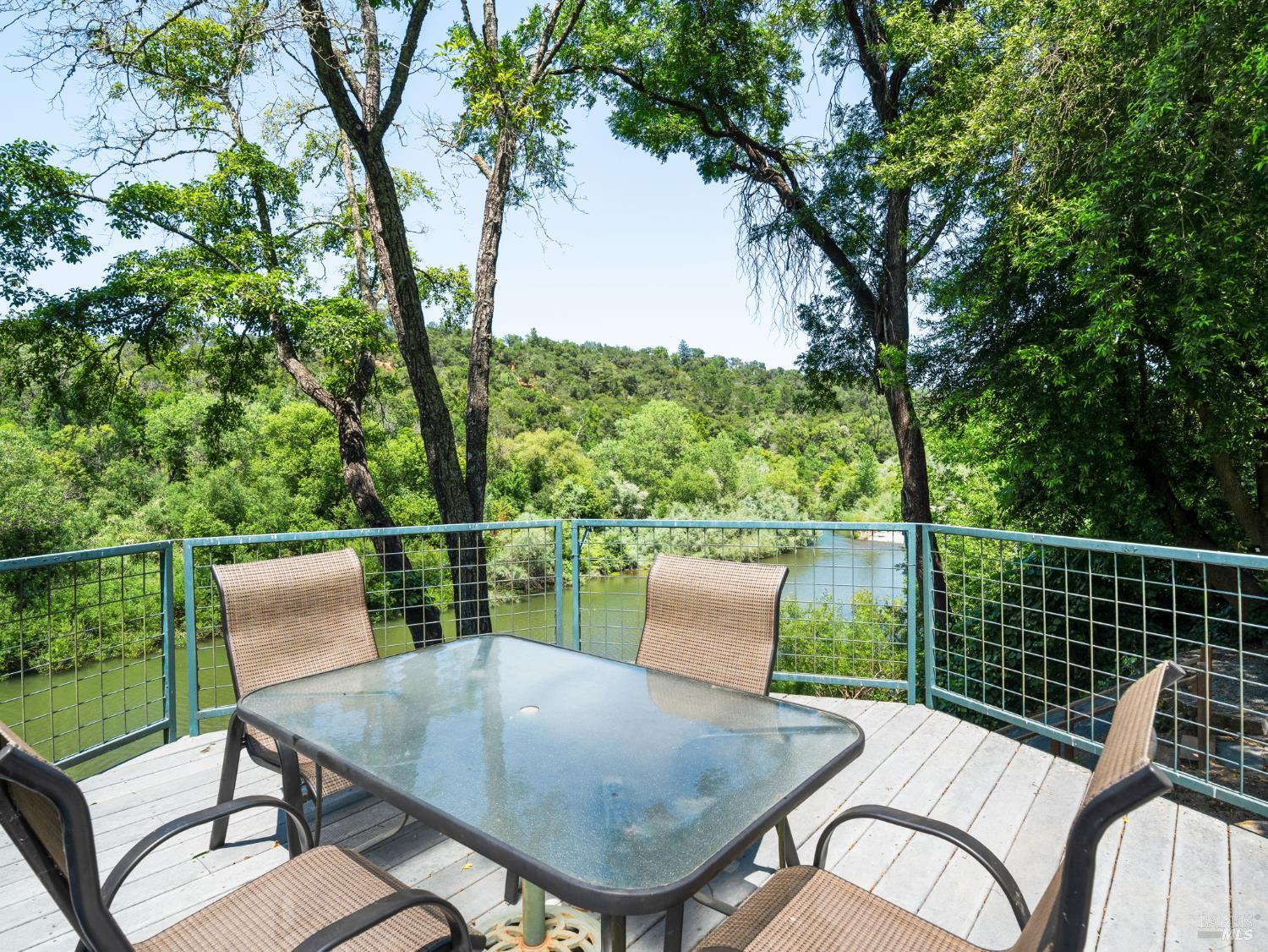 2241 N Fitch Mountain Rd