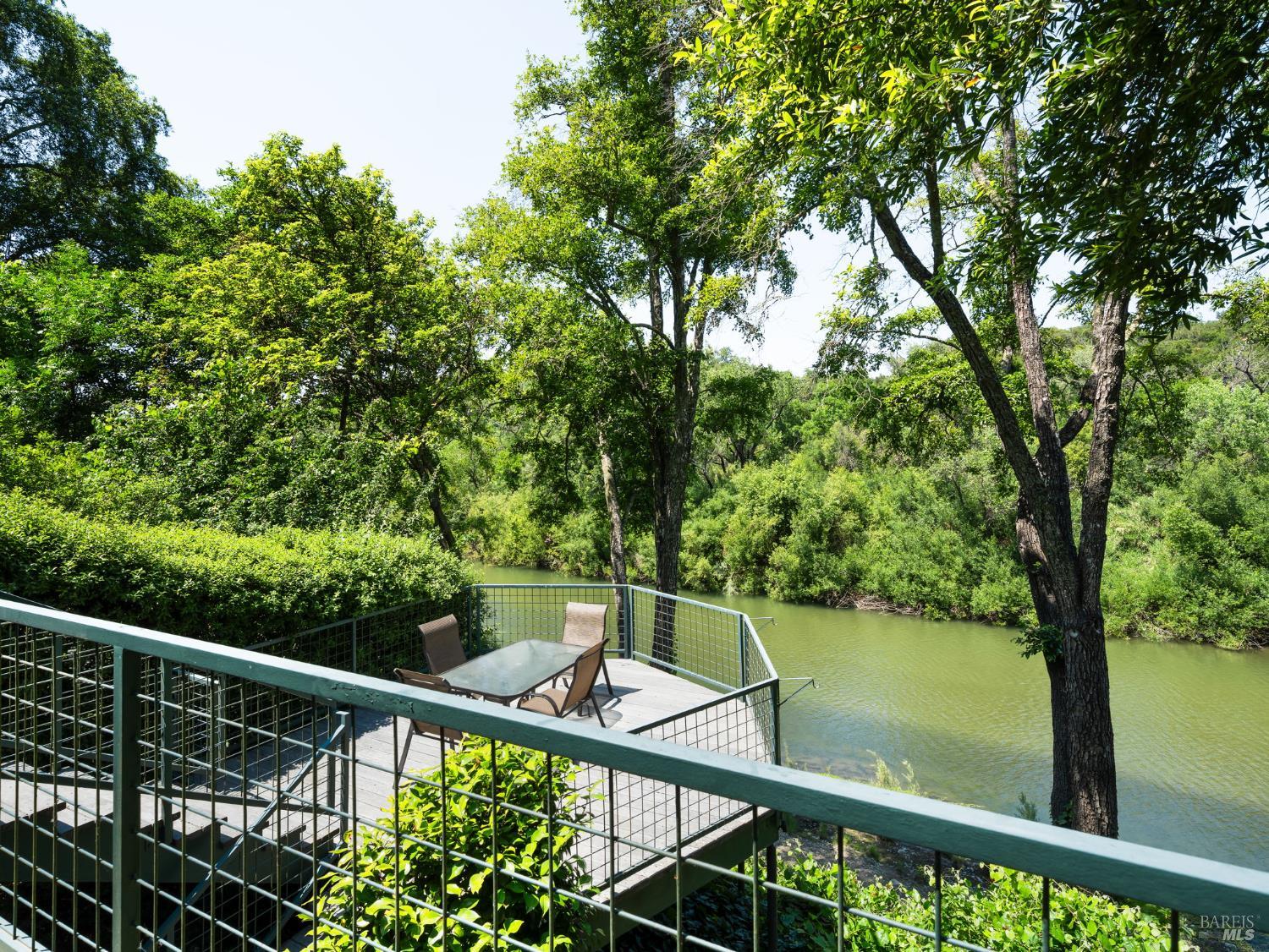 2241 N Fitch Mountain Rd