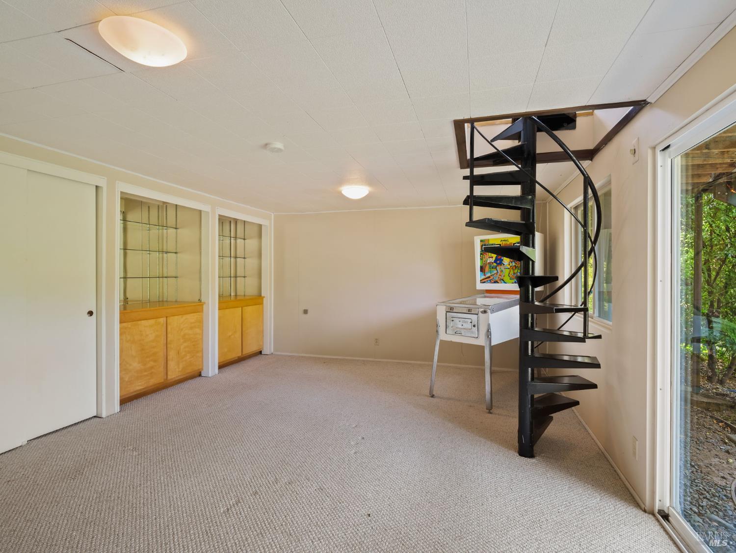 2241 N Fitch Mountain Rd