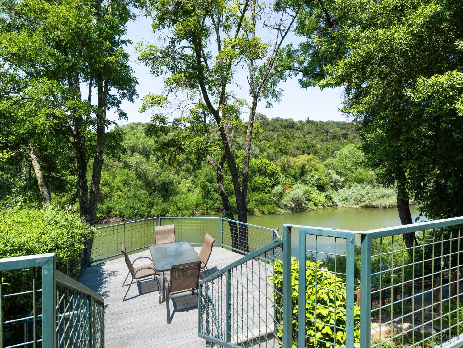 2241 N Fitch Mountain Rd