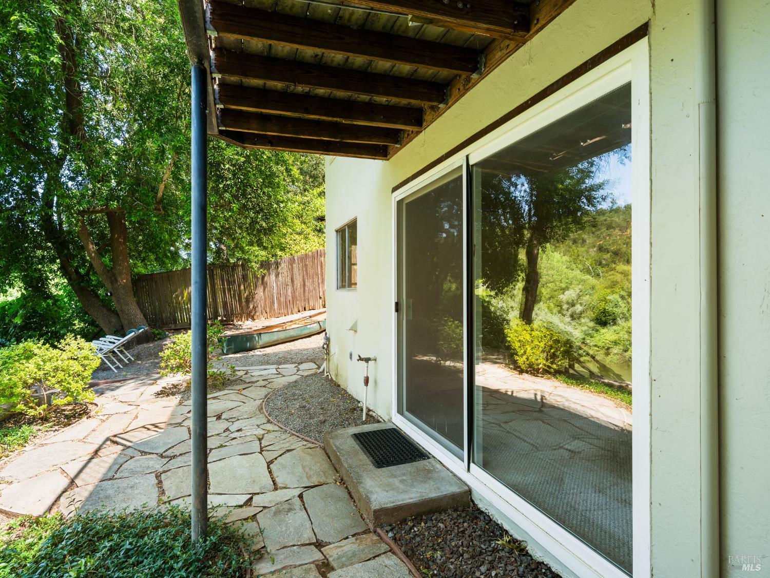 2241 N Fitch Mountain Rd